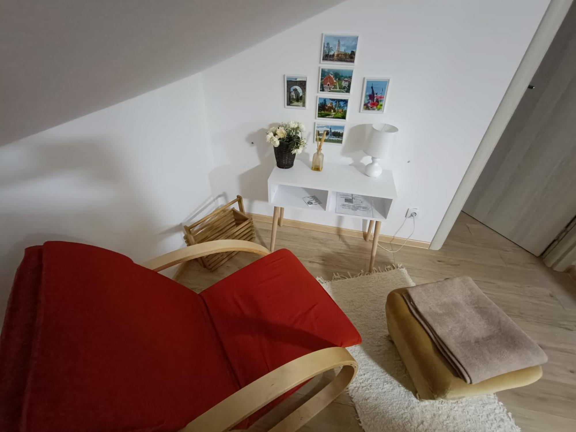 Apartmani S - Dsn Кралево Номер фото
