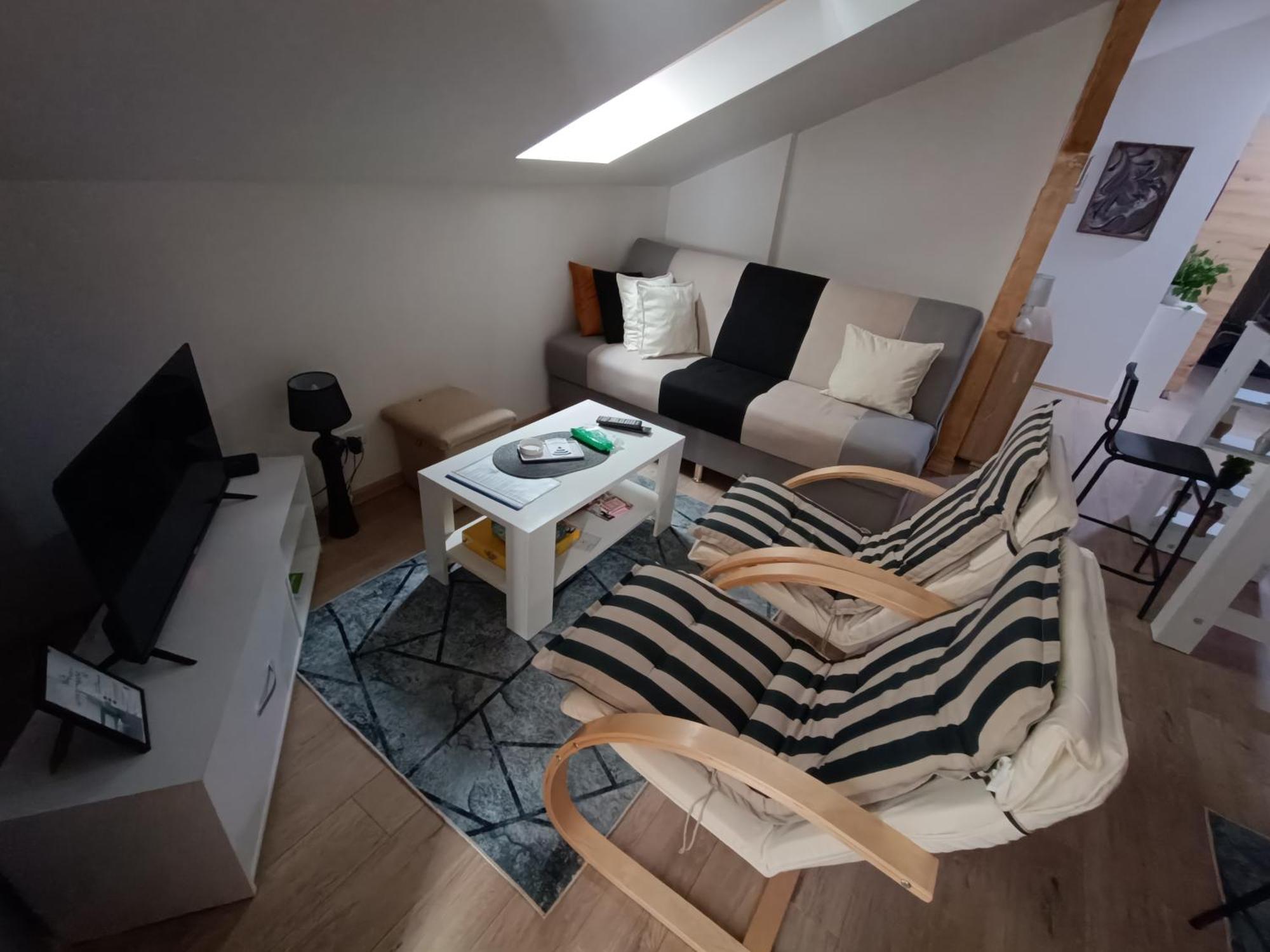 Apartmani S - Dsn Кралево Номер фото