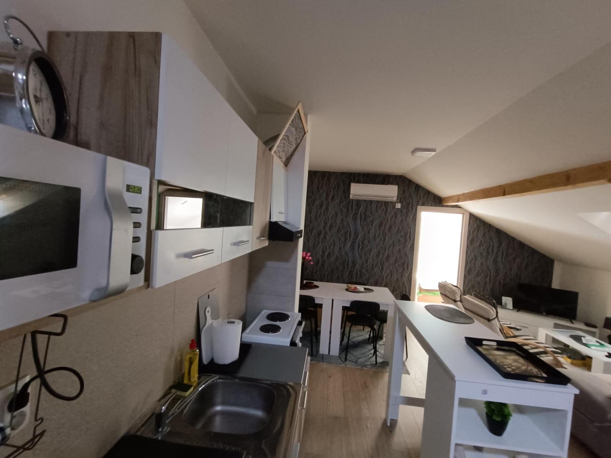 Apartmani S - Dsn Кралево Номер фото